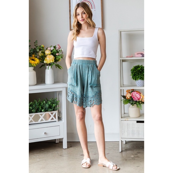 Oli & Hali Teal Mineral Washed Long Cotton Lace Trimmed Shorts - Picture 5 of 11